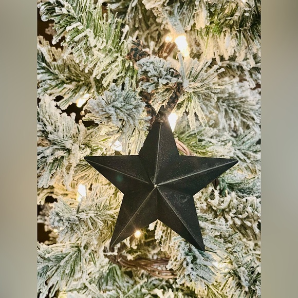*Hanging Accessory Metal Star Ornaments Set of 3, 3.75” - Picture 7 of 16